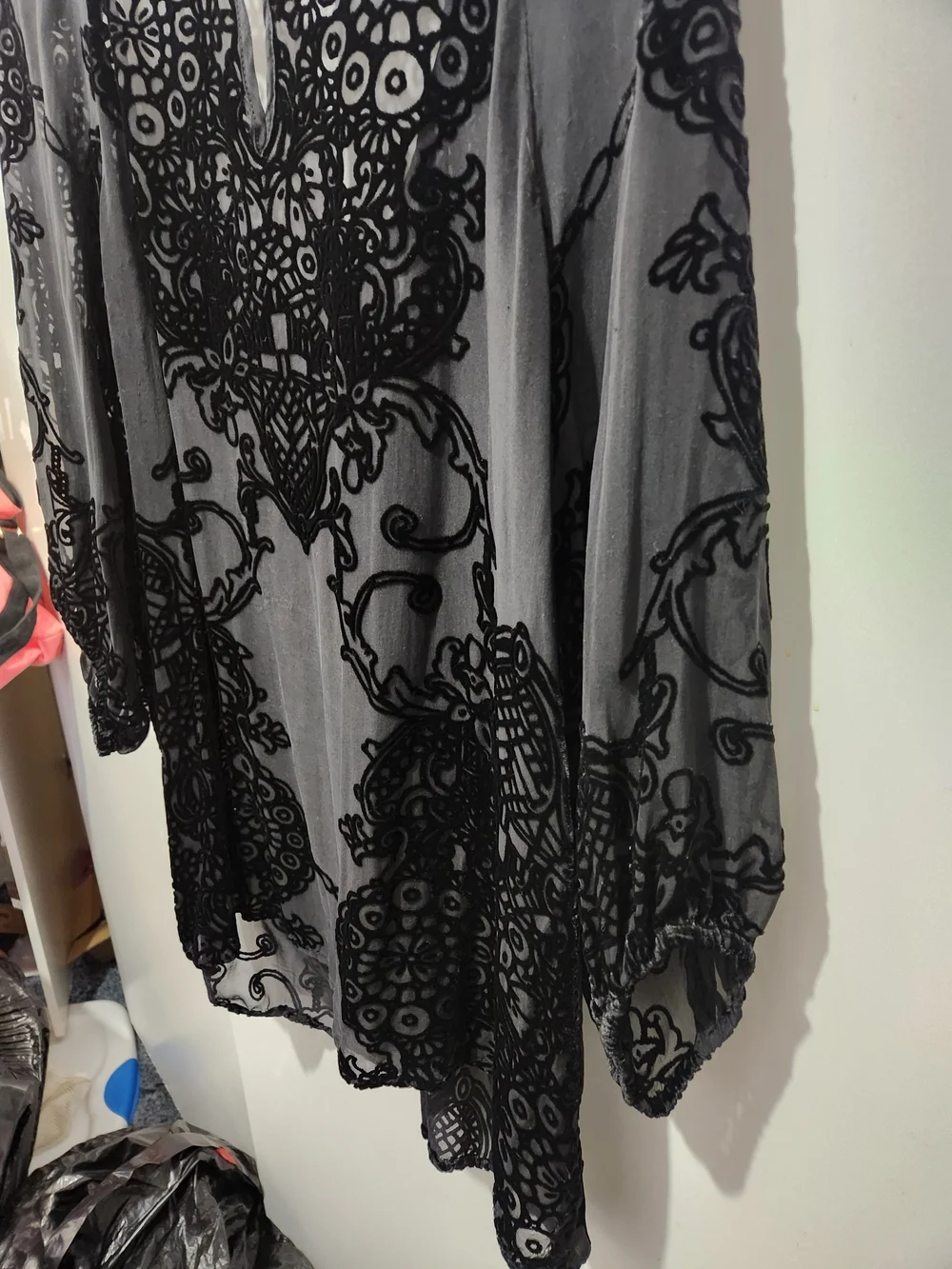 Love And Liberty Black Sheer Velvet Burnout Top - Picture 4 of 4